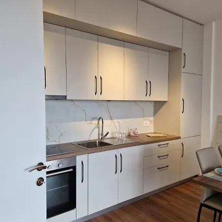 Apartman Red & White Palace *