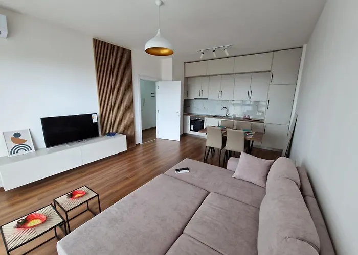 Red & White Palace 公寓 地拉那