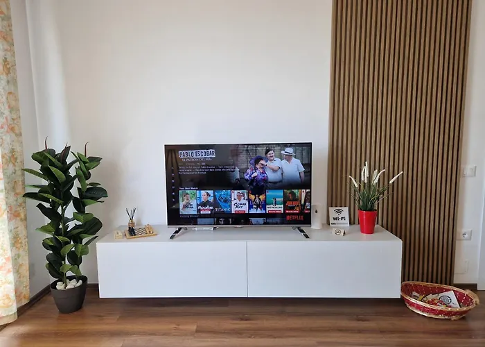 Red & White Palace 公寓