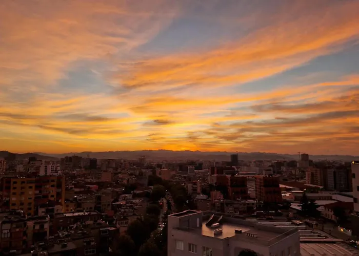 Red & White Palace 公寓 *